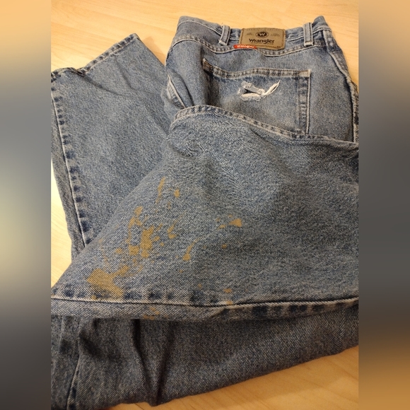 2 pairs Wrangler work jeans size 42/30 - Picture 5 of 6